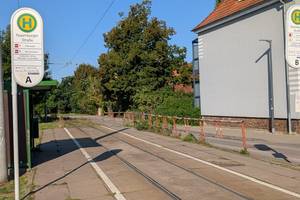 SauberMachathon Kötzschen © OT Kötzschen die gesäuberte Straßenbahnhaltestelle