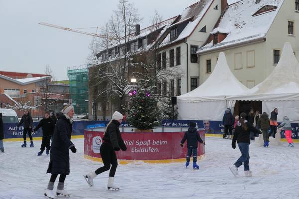 Eislaufbahn am Markt © Pressestelle 3